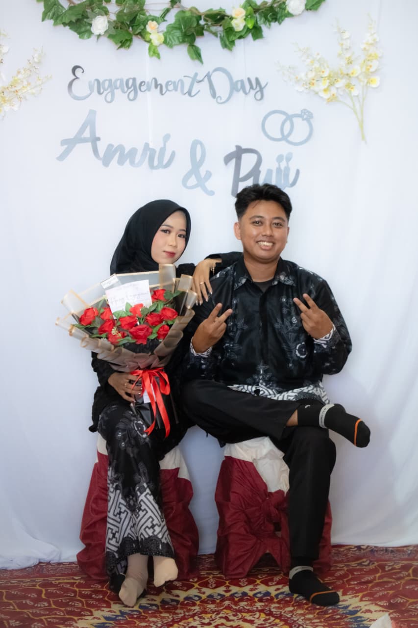 Preview Nur Miftahudin Amri, A,Md.Kom & Puji Krismianti